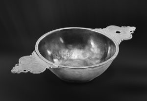 Pewter bowl with handles - Bowl handmade in Italy - Italian pewter bowl (Art.390)