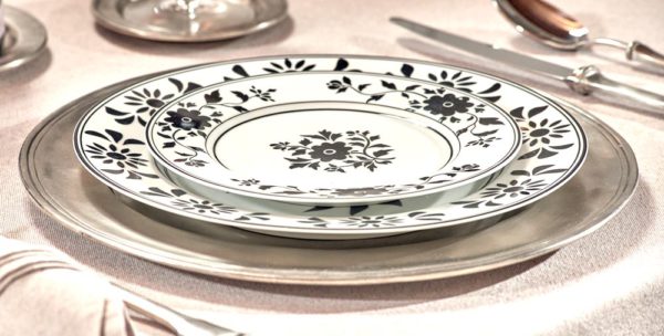 Pewter charger plates - Italian Pewter Dinnerware (294)
