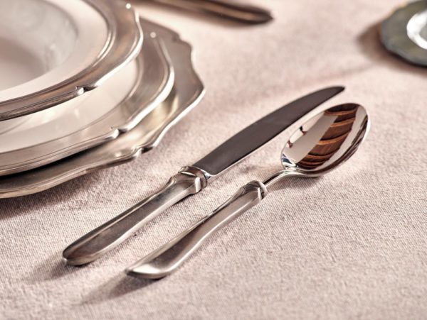 Italian pewter cutlery (701-702)