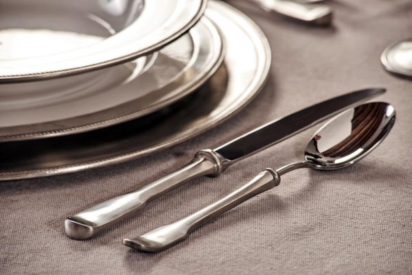 Italian pewter cutlery (821-822)
