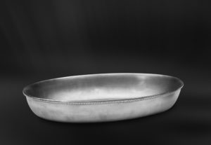 Oval pewter basin - Basin handmade in Italy - Italian pewter basin (Art.530)