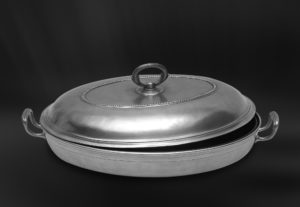 Pewter casserole dish holder pyrex - Pyrex casserole holder handmade in Italy - Italian pewter casserole dish holder (Art.761)