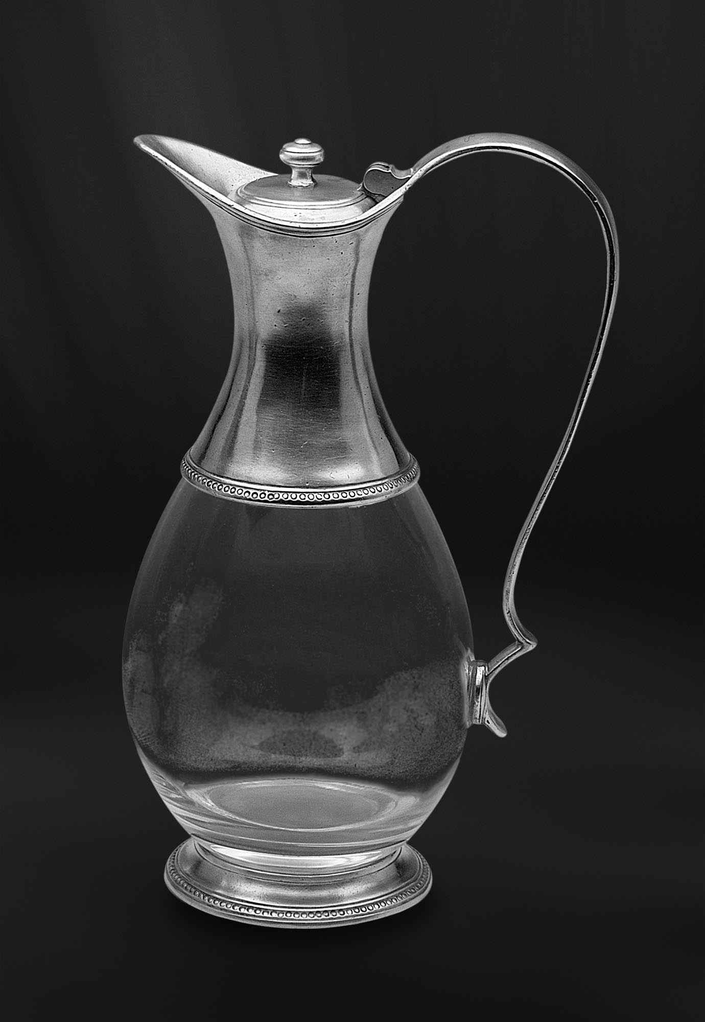 https://pewter-gt.com/wp-content/uploads/2016/07/jug-pewter-glass-lid-handmade-italy-italian-596.jpg