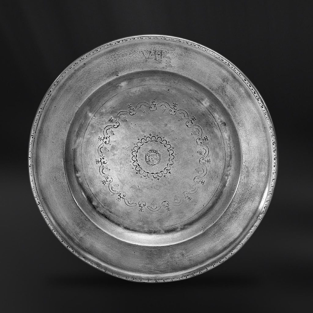 pewter-plate-italian-pewter-tableware