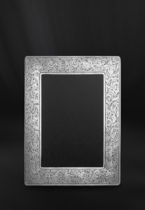 Rectangle pewter photo frame - Rectangular photo frame handmade in Italy - Italian pewter picture frame (Art.748)