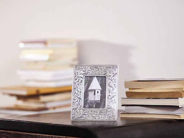 Rectangle pewter picture frame (747)