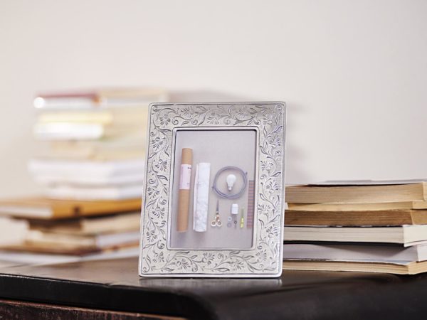 Rectangle pewter picture frame (748)